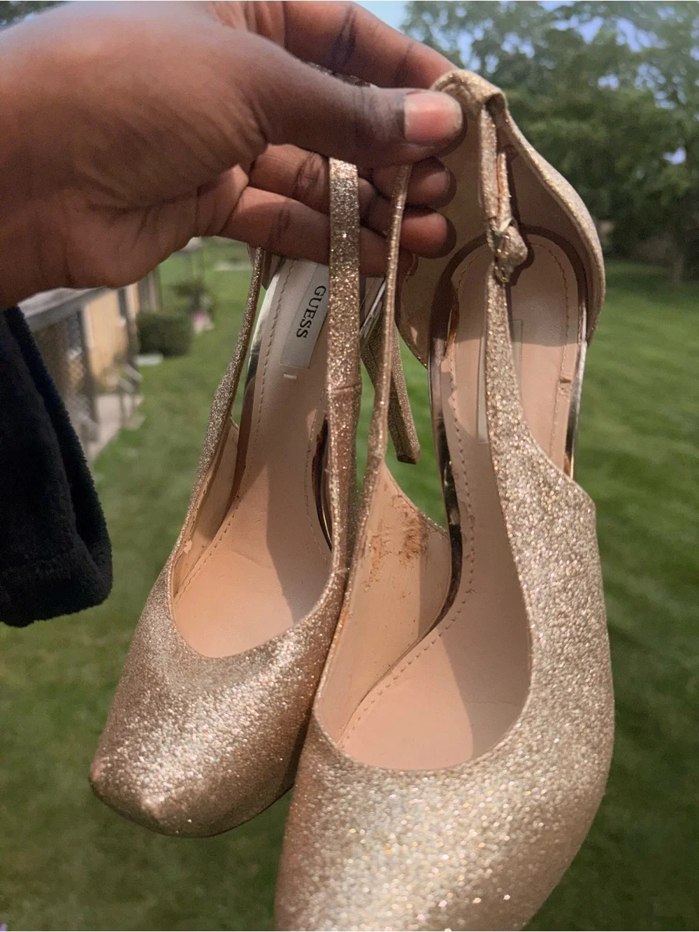 Guess gold glitter